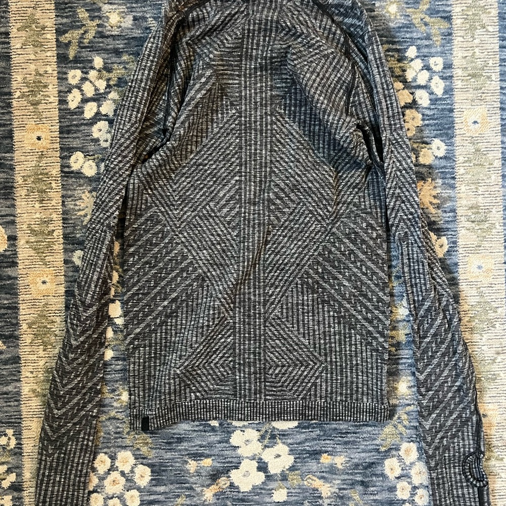 Lululemon Rest Less Pullover - Picture 2 of 2